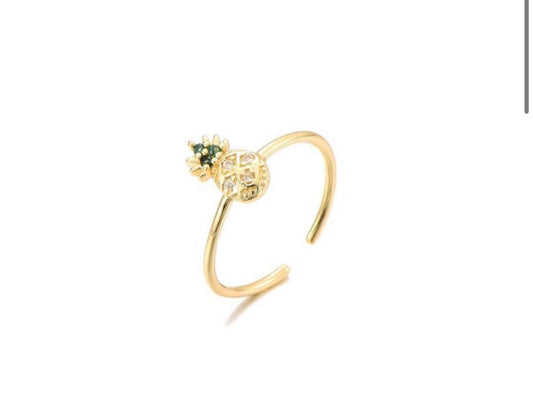 Pineapple festival ring - MaeClaire